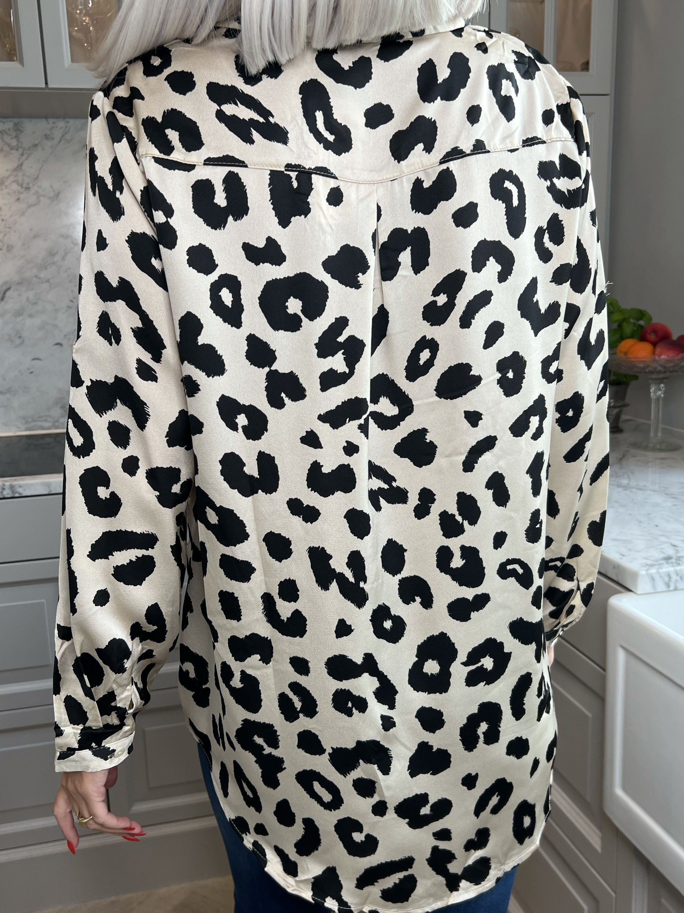 Fadia - Söt leopardskjorta i sidenlook